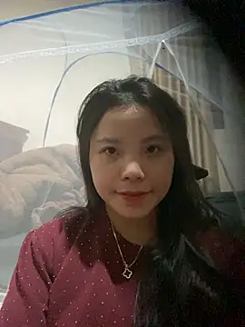 Snapshot of Bella_7777 chatting on 09.17.25 Bella 7777 online show from 09.17.25