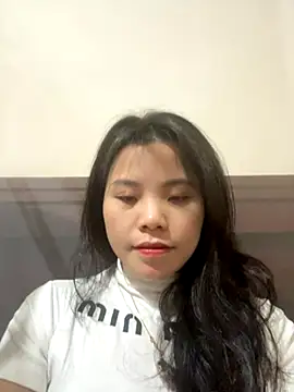 Snapshot of Bella_7777 chatting on 10.01.25 Bella 7777 online show from 10.01.25