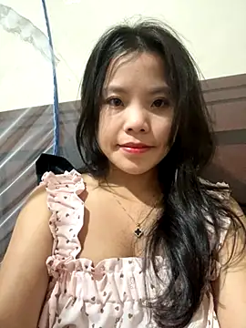 Snapshot of Bella_7777 chatting on 10.03.25 Bella 7777 online show from 10.03.25