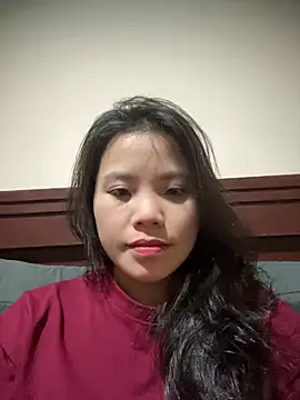 Snapshot of Bella_7777 chatting on 12.15.25 Bella 7777 online show from 12.15.25