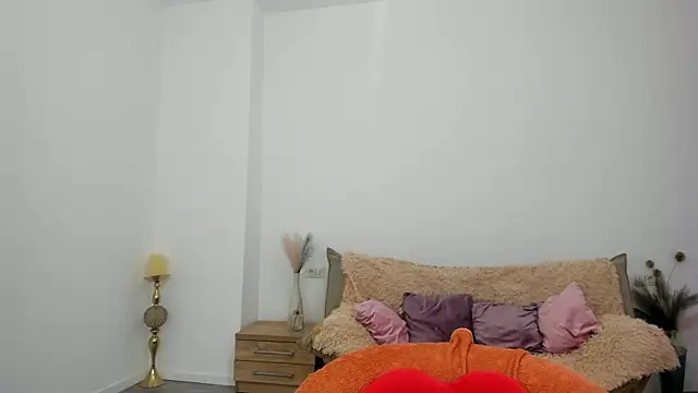 Kylie Kathy online show from 09.13.25