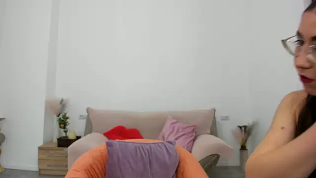 Kylie Kathy online show from 09.24.25