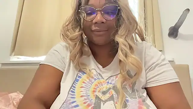 Snapshot of furykat1 chatting on 02.28.26 furykat1 online show from 02.28.26