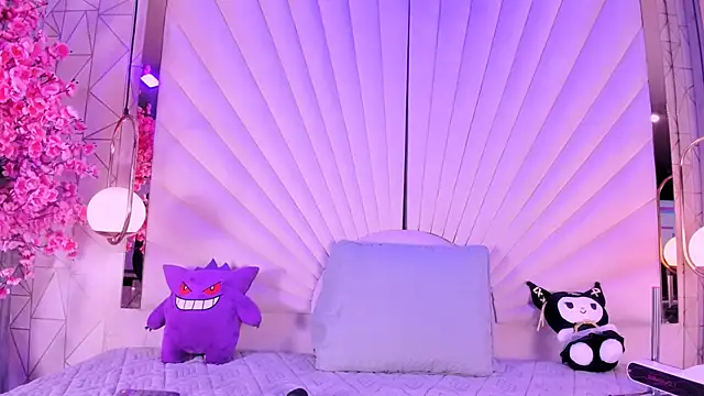 VesperVelvet online show from 05.18.26