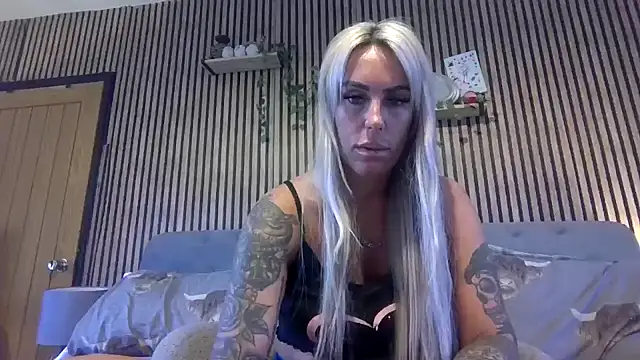 poppyinga1 online show from 03.27.26