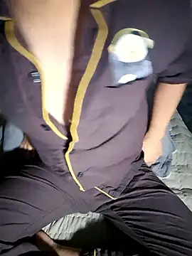 111owo111 online show from 10.21.25