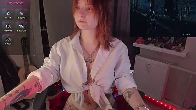 Snapshot of Melante chatting on 09.11.25 Melante online show from 09.11.25