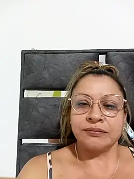 Snapshot of Asuna_yuuky chatting on 09.18.25 Asuna yuuky online show from 09.18.25