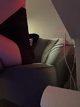 AikoYamada online show from 11.25.25