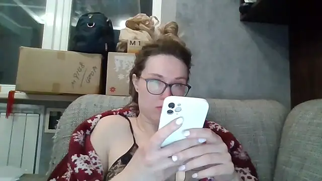 Snapshot of Jugira chatting on 04.29.26 Jugira online show from 04.29.26