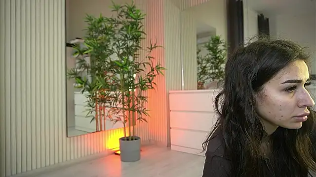 EmmaBlanco online show from 03.24.26