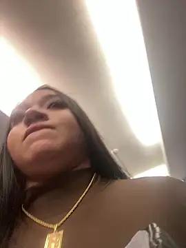 Snapshot of eurenatacardos chatting on 11.13.25 eurenatacardos online show from 11.13.25