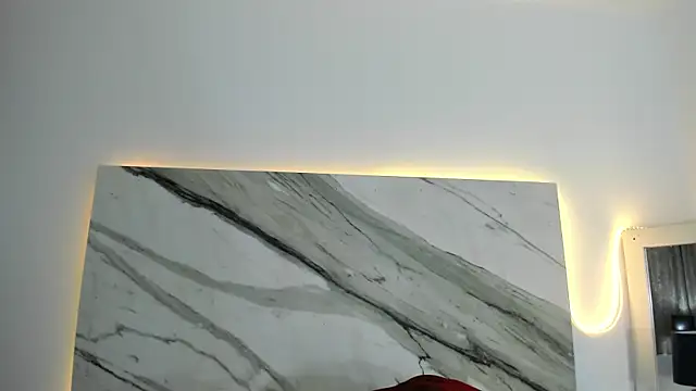 thamiina  online show from 09.28.25