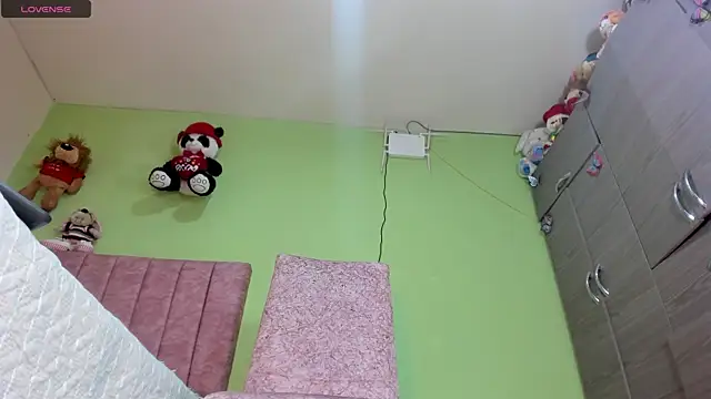 Snapshot of hot_Dariana_pantyhose chatting on 11.26.25 hot Dariana pantyhose online show from 11.26.25