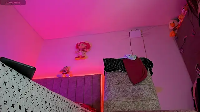 hot Dariana pantyhose online show from 04.24.26