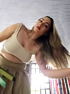 Natasanz online show from 09.16.25