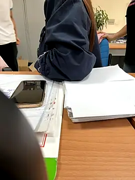 PhuongNhi21 online show from 11.11.25