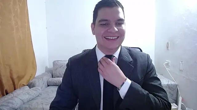 Snapshot of Victor_Maitland chatting on 11.30.25 Victor Maitland online show from 11.30.25