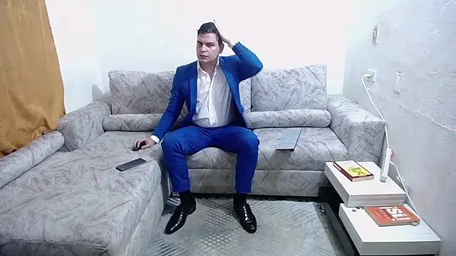 Victor Maitland online show from 01.17.26