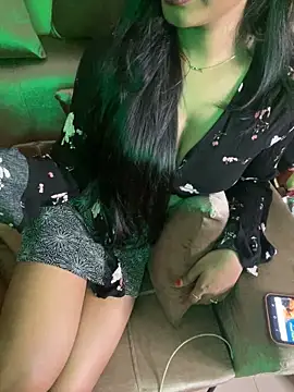 its ur flora online show from 10.11.25