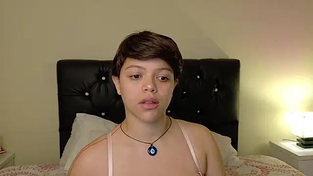 Snapshot of Amanda_sweet chatting on 03.17.25 Amanda sweet online show from 03.17.25