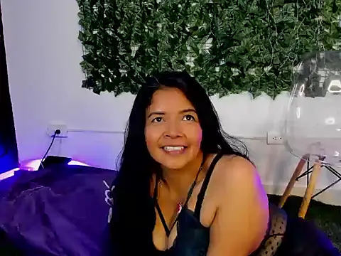 DianaOchoa  online show from 04.12.26