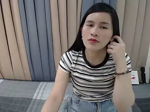 Snapshot of pinay_amaliax chatting on 05.11.26 pinay amaliax online show from 05.11.26