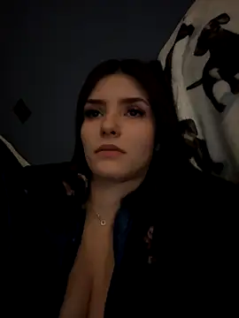 Snapshot of Naughty_CrystalXX chatting on 10.06.25 Naughty CrystalXX online show from 10.06.25