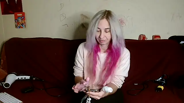 Snapshot of AsyaLulu chatting on 11.20.25 AsyaLulu online show from 11.20.25