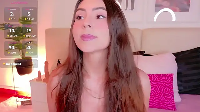 Snapshot of Heraa_Piett chatting on 10.02.25 Heraa Piett online show from 10.02.25