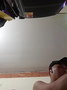 Snapshot of ducpham6565 chatting on 11.19.25 ducpham6565 online show from 11.19.25