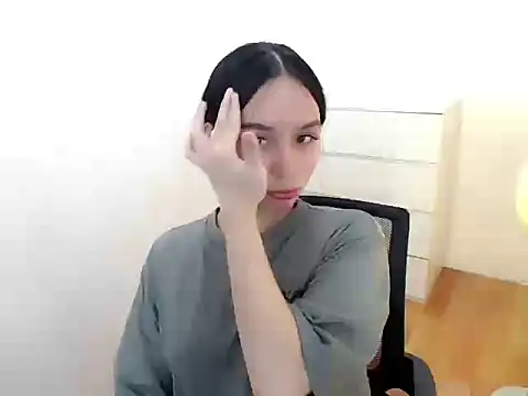 Snapshot of holly_tabby chatting on 09.13.25 holly tabby online show from 09.13.25