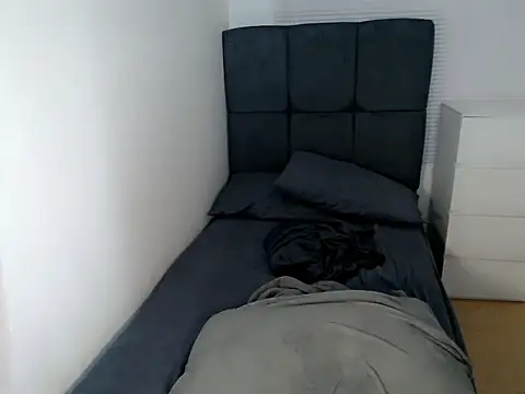 Snapshot of holly_tabby chatting on 12.19.25 holly tabby online show from 12.19.25