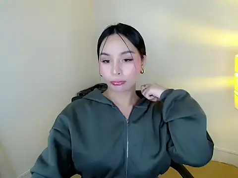 holly tabby online show from 06.26.26