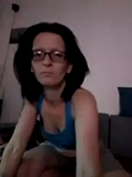 Hornybunny2025 online show from 05.30.26
