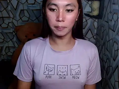 Snapshot of sugar_hailey chatting on 10.21.25 sugar hailey online show from 10.21.25