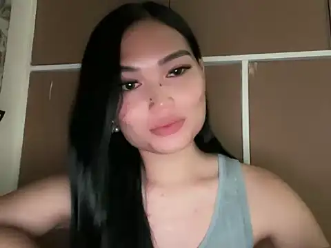 Makeamesswithjenieyang online show from 11.27.25