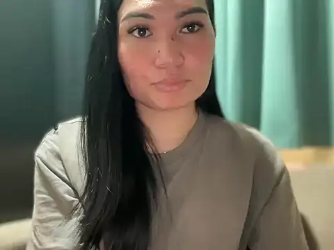 Makeamesswithjenieyang online show from 01.07.26