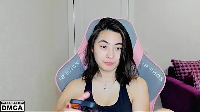 Snapshot of MeilideQian1 chatting on 09.28.25 MeilideQian1 online show from 09.28.25