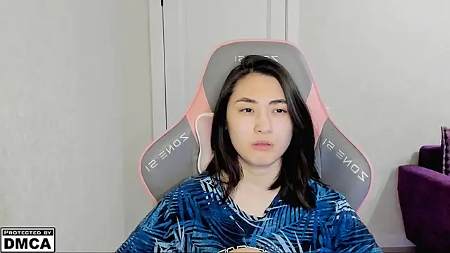 Snapshot of MeilideQian1 chatting on 10.31.25 MeilideQian1 online show from 10.31.25