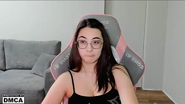 MeilideQian1 online show from 04.11.26