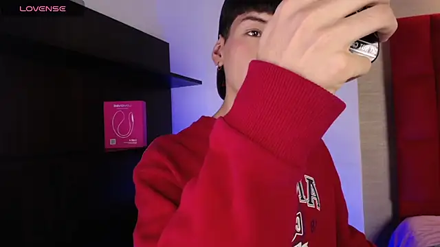 Ezra Storm online show from 10.22.25