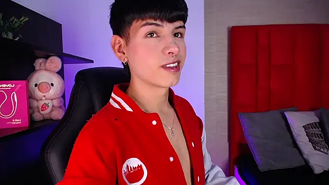 Ezra Storm online show from 02.02.26