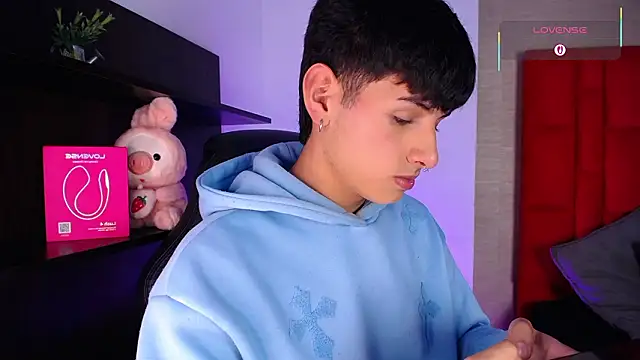 Ezra Storm online show from 02.05.26