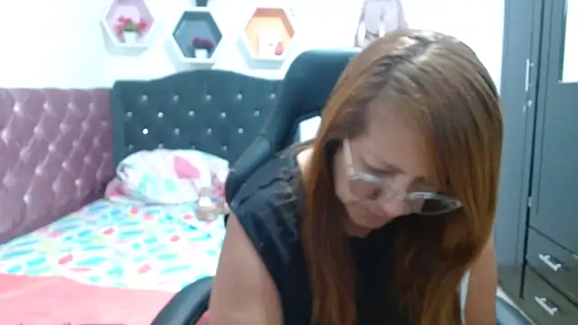 Snapshot of cristydirtyhot chatting on 03.23.26 cristydirtyhot online show from 03.23.26