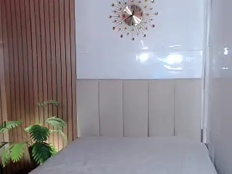 Snapshot of SluttyJedy chatting on 12.05.25 SluttyJedy online show from 12.05.25