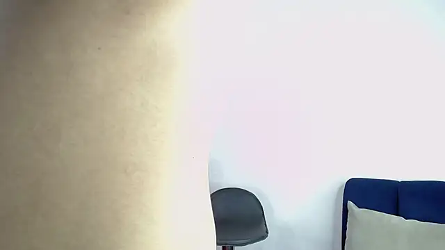 Snapshot of aleja_spearsx chatting on 11.08.25 aleja spearsx online show from 11.08.25