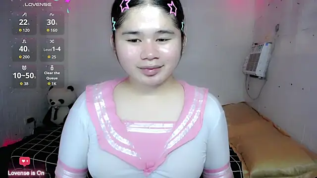 Snapshot of skinnygirl_69 chatting on 06.06.26 skinnygirl 69 online show from 06.06.26