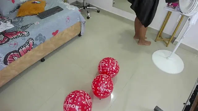 MiiaSmith   online show from 09.20.25