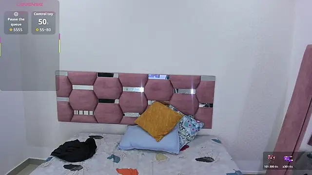 MiiaSmith   online show from 11.22.25